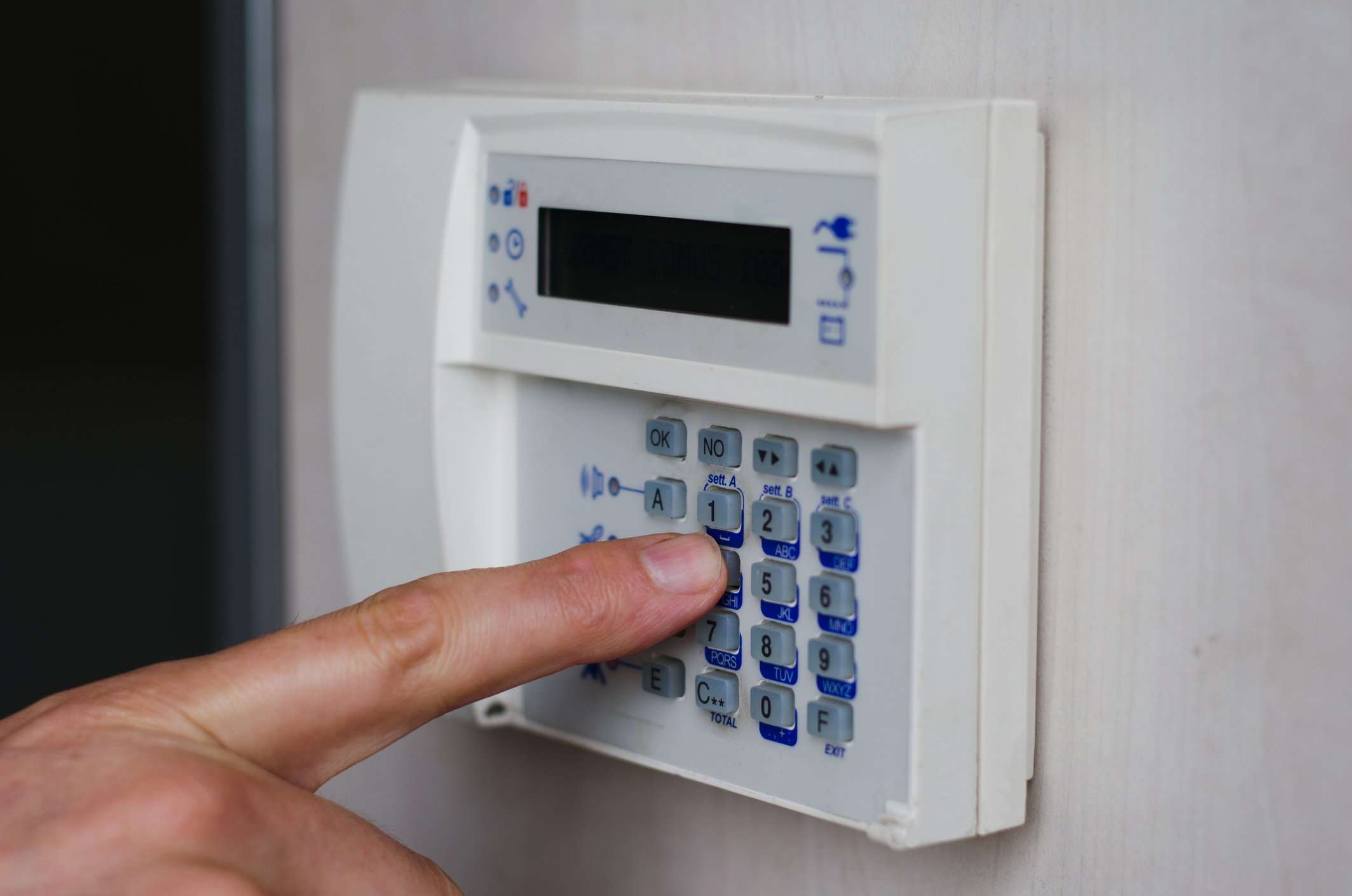 4 Types of Security Systems to Protect Your Small Business